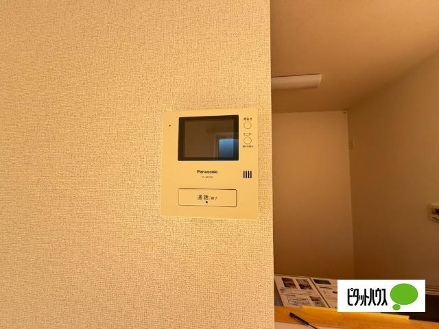 ベルメゾン　中鈴蘭Ⅱ（101） エントランス