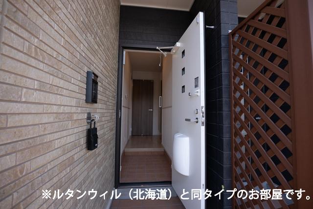 ネクサス（101） 玄関