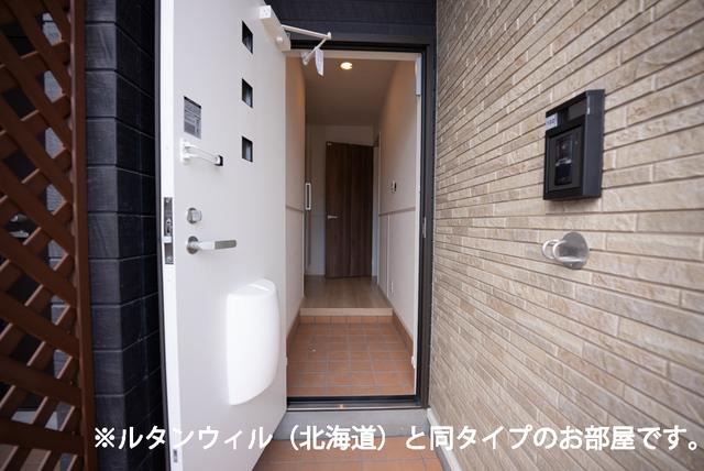 ネクサス（103） 玄関