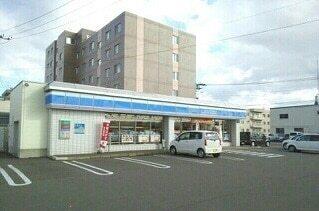 ローソン旭川大町３条店：230m