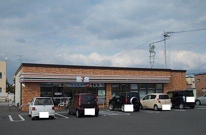 セブンイレブン東６条店：550m