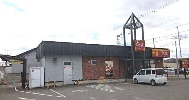 すき家 旭川神居店：900m
