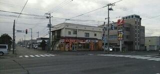 クリーンスター１０条通店：700m