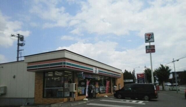 セブンイレブン旭川豊岡１３条店：300m
