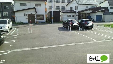 サンライズ彩（203） 駐車場