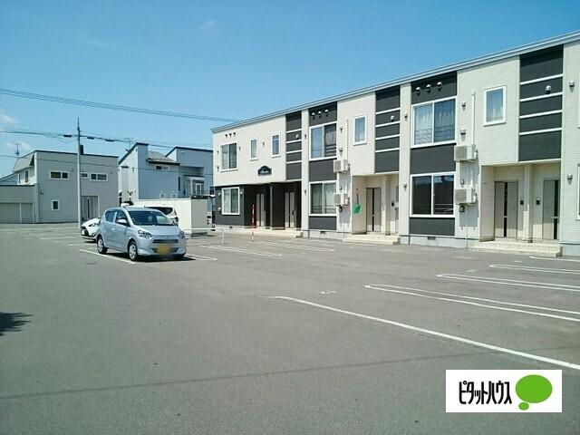 アルハンブラ（103） 駐車場