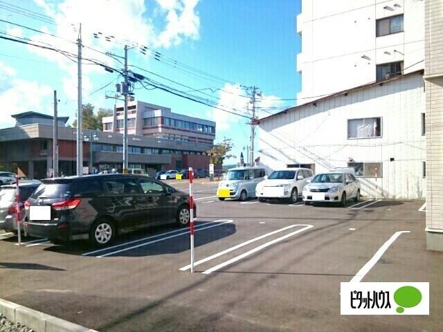 アニメート旭橋（201） 駐車場