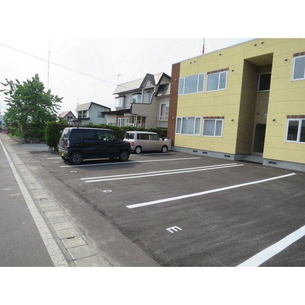 LaLuCe・due（201） 駐車場