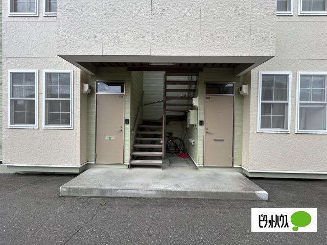 ウェザーコック（101） エントランス