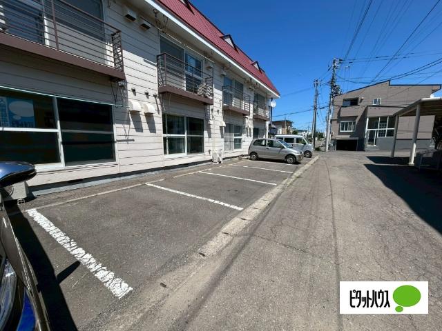 ハイツ樹林（205） 駐車場