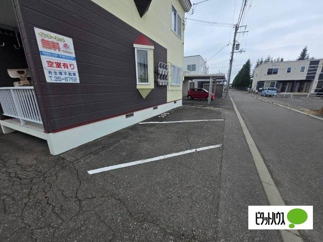 ガーデンヒル（201） 駐車場