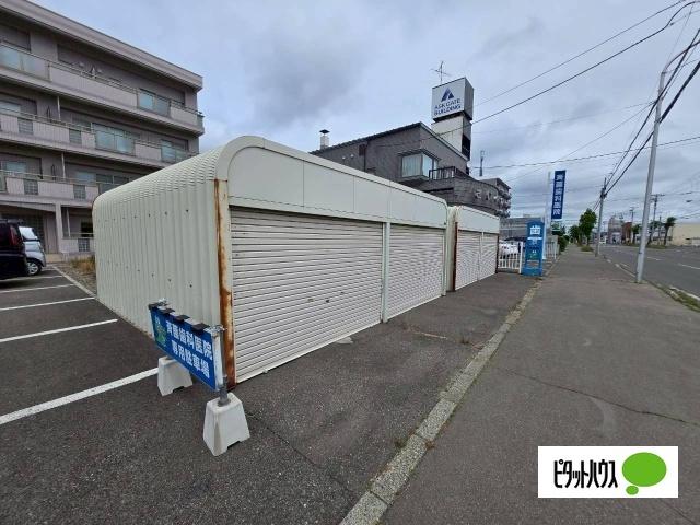 プレステート（301） 駐車場