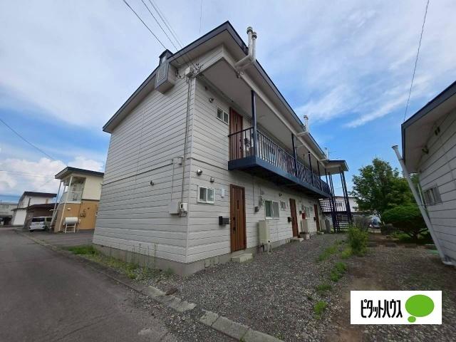 帯広駅よりバス130分 築35年5ヶ月 2階建の賃貸物件