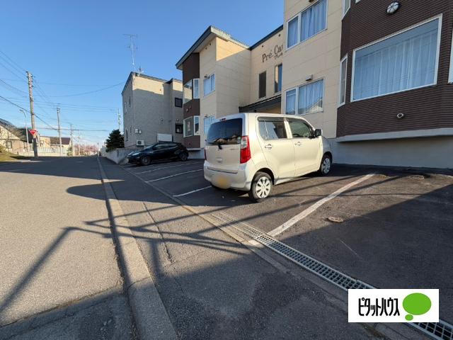 Pre.Catelan（203） 駐車場