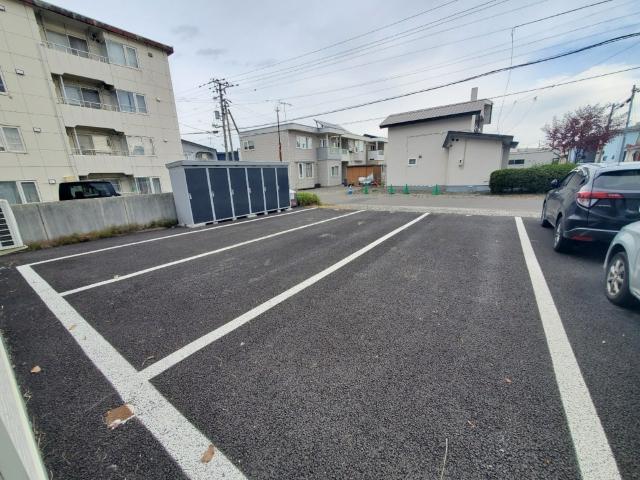 BEAT（ビート）（201） 駐車場