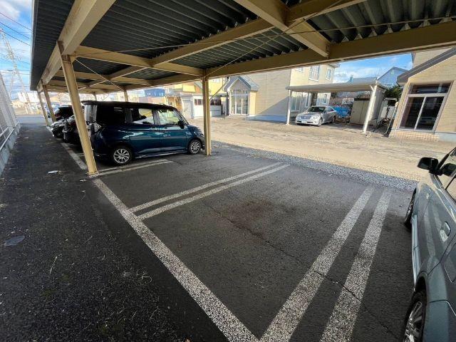 太陽ホーム 駐車場