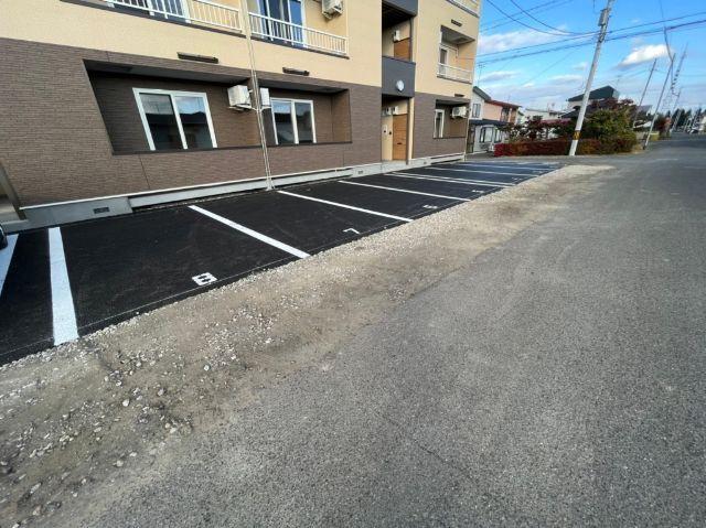 Faddish（ファディッシュ）（205） 駐車場
