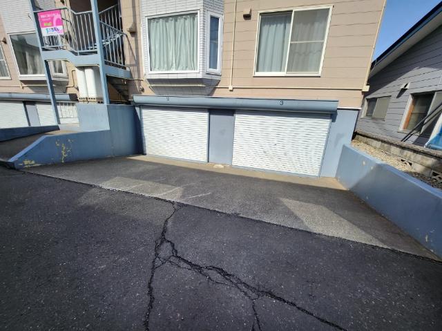 コーポしあわせ（13） 駐車場