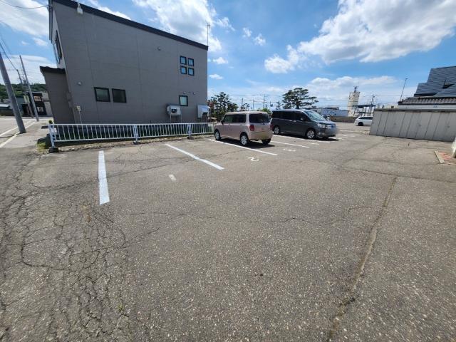 つばさハイツ311（102） 駐車場