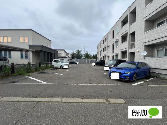 ファンタジアIII（205） 駐車場