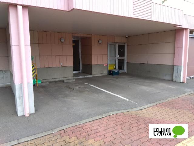 ＭＩＵＮＡ　ＢＬＤＧ（303） 駐車場