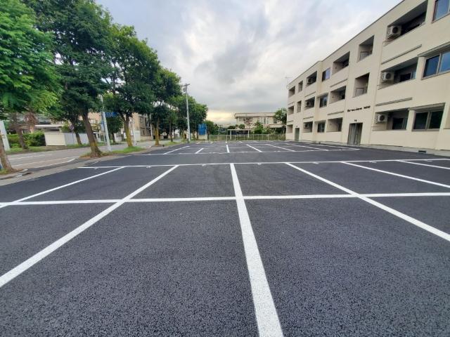 Gracias122（グラシアス122）（305） 駐車場