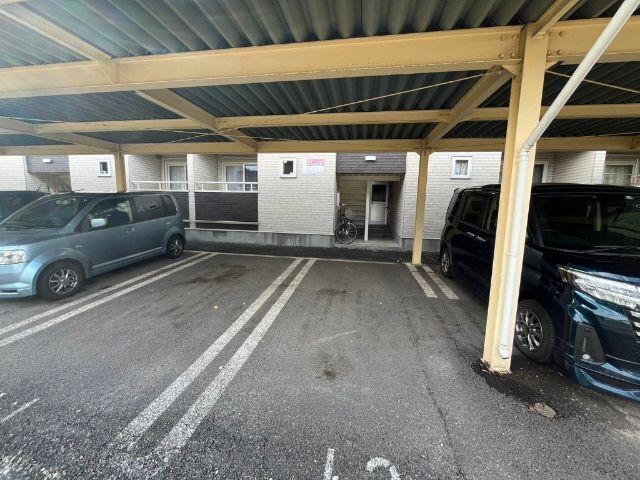 太陽ホーム 駐車場