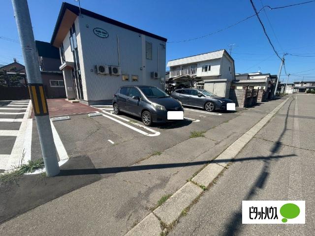 SOLANAユタカ（B） 駐車場