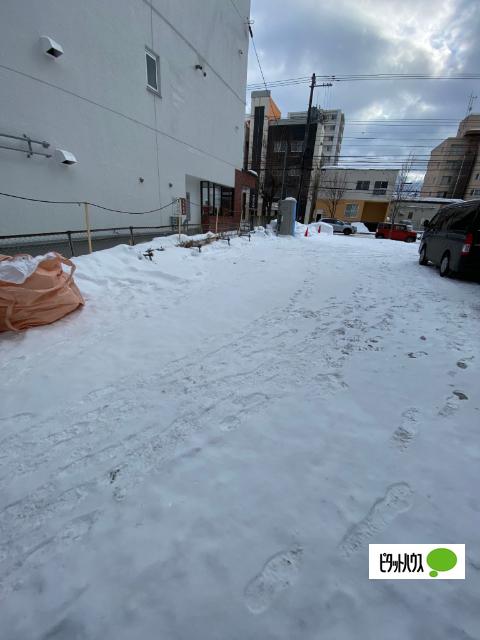 ブルーヒルト（101） 駐車場