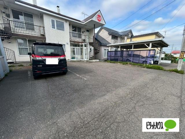 サークルテラス（202） 駐車場