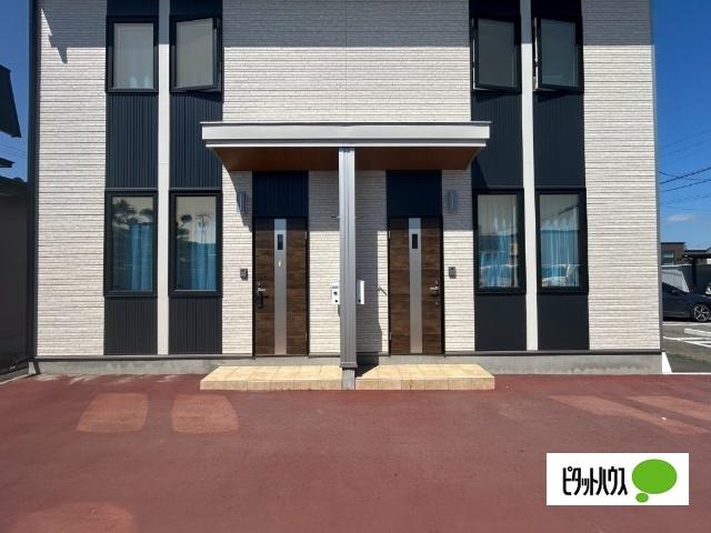 SOLANAユタカ（B） エントランス