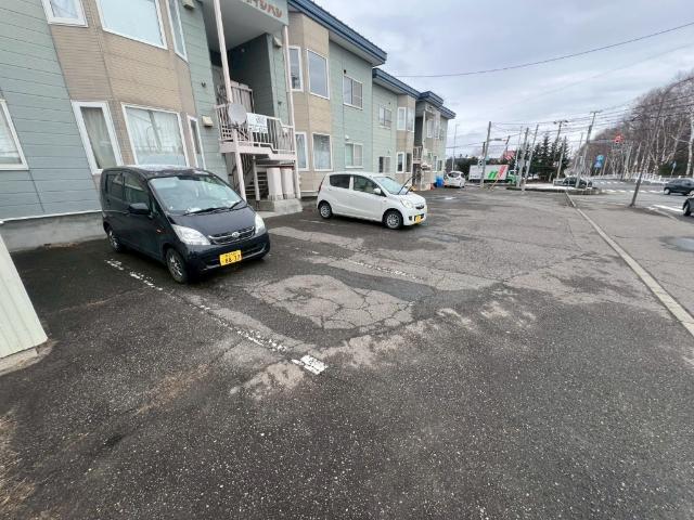 コーポイシバシ（B） 駐車場
