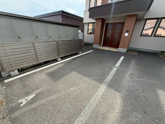 レジデンス・アイ壱号館（F） 駐車場