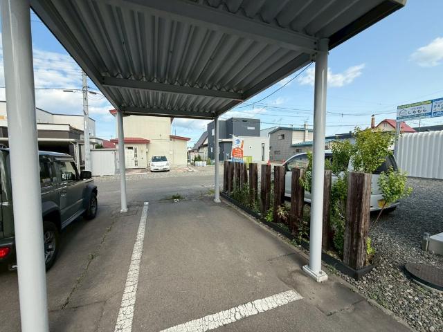 プティＣＵＢＥ（2-A） 駐車場