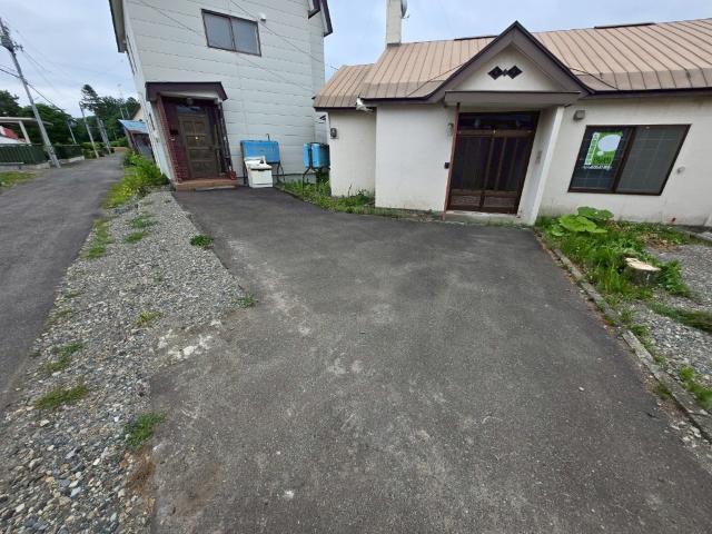 大川町12-2平屋（1） 駐車場