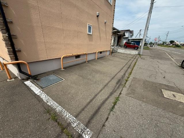 メゾンAC（B） 駐車場