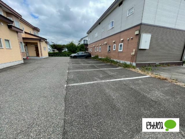 CASA LUNA（203） 駐車場