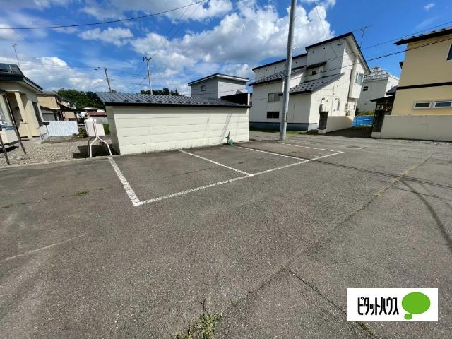 PEACE⑥（ピース⑥）（12） 駐車場
