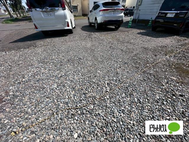 さかえハウス（5） 駐車場