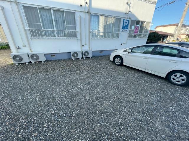 スカイパレスVII（2） 駐車場
