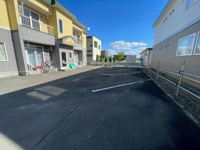 ジラソーレ メムロ（101） 駐車場