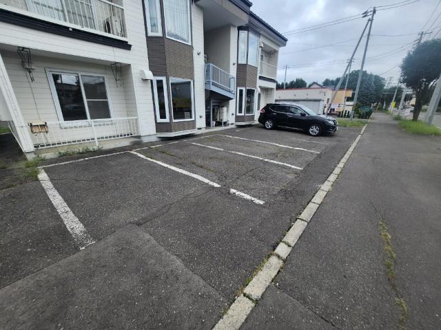 コーポ中村（201） 駐車場