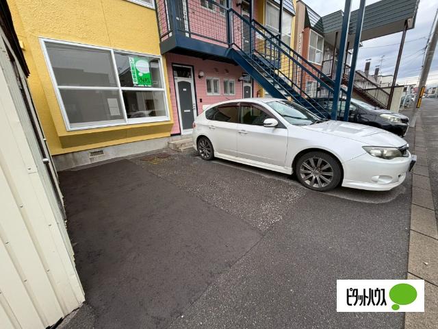 グランデージ（101） 駐車場