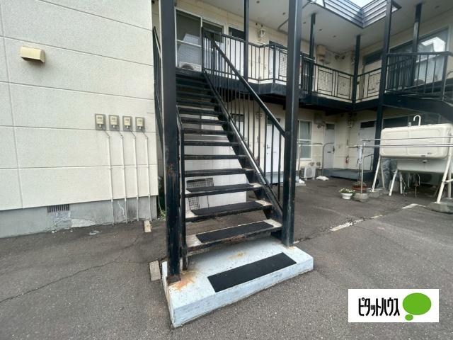 Maison松田Ⅱ（202） エントランス