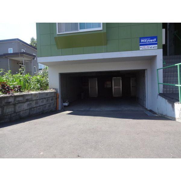 クローバーハイツ 駐車場