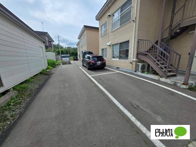 関谷ハイツF 駐車場