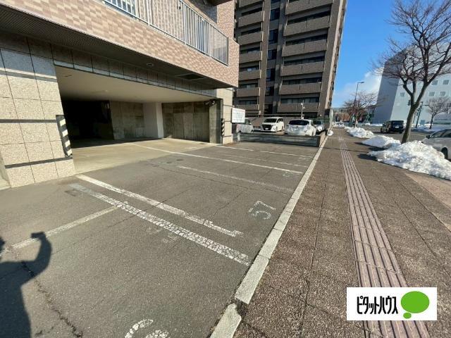 CENTER CITY③（701） 駐車場