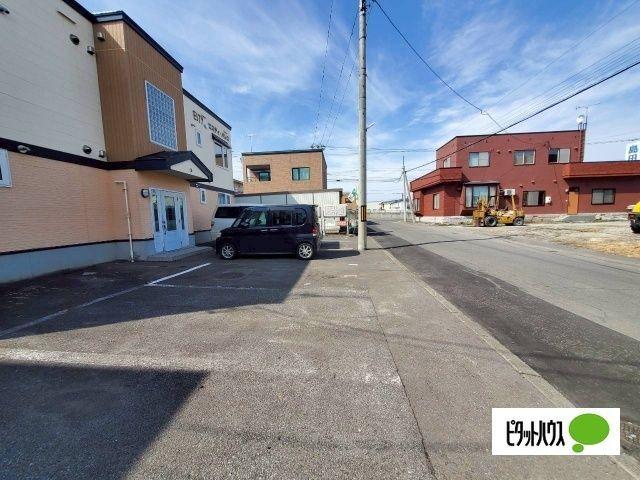 エスティパレス神居Ｂ（101） 駐車場