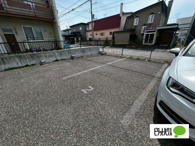 望（G） 駐車場