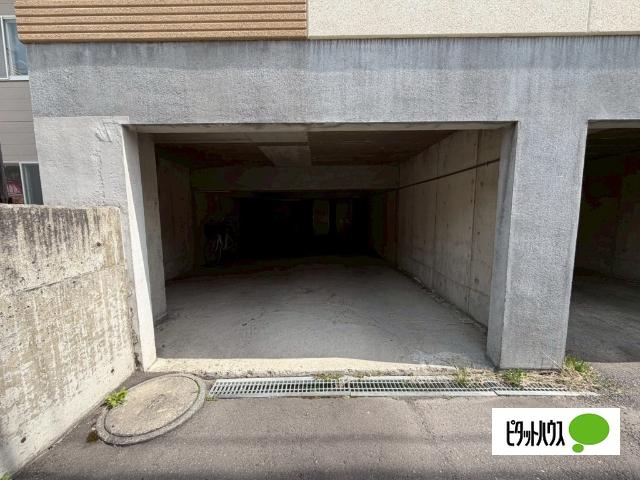 プラド（102） その他